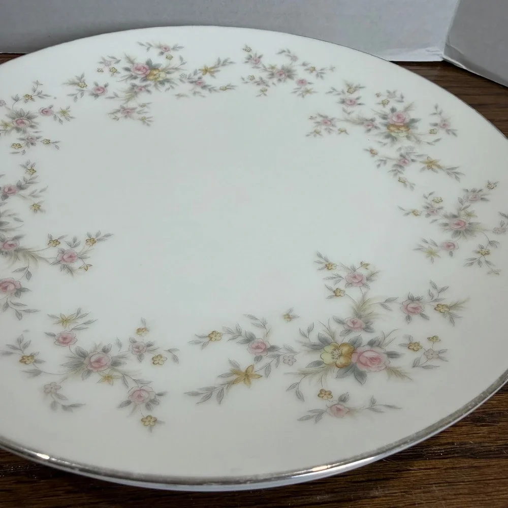 Noritake Arlene 5802 Salad Plates Set Vintage China Floral‎ Silver Trim 8.25